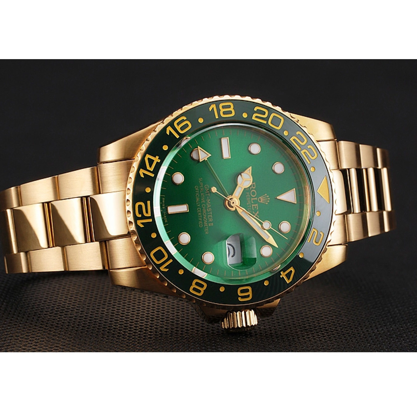 AAA Replica Watches Bracelet And II And Rolex Bezel Case 1453750 Gold GMT Green Swiss Dial Master 0520